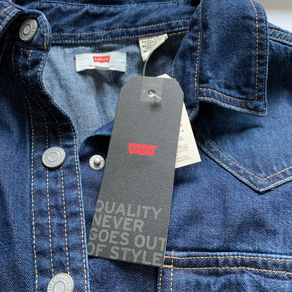 Levi's Dark Blue Denim Button-Down Western Shirt - Picture 4 of 4